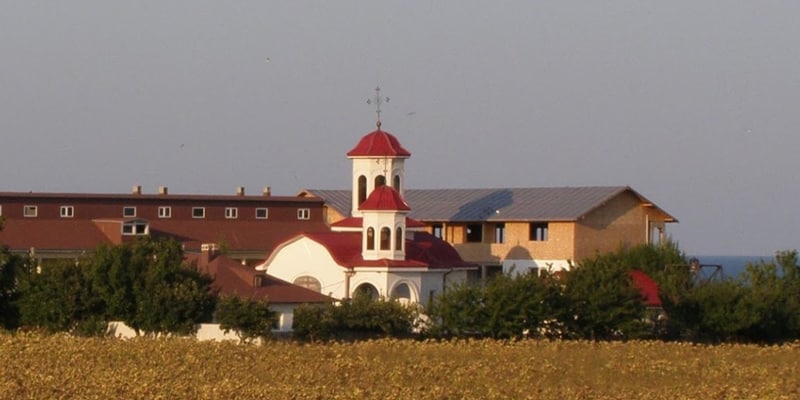 Manastirea Sfanta Elena De La Mare